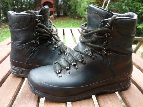 Vendo estas estupendas botas de la casa alemana MEINDL, el modelo Island MFS.
Tienen un año de uso, están 01