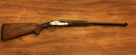 Vendo express laurona como nuevo,muy pocos tiros ,no cambios solo venta. 3000€. Un capricho de arma ,calibre 01