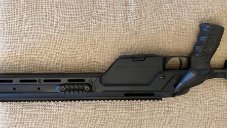 VENDO Rifle de francotirador en perfecto estado. No ha disparado ni 50 veces!!! Características: *calibre: 01