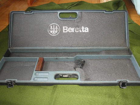 Vendo un estuche Beretta, para escopeta.
Medidas exteriores: 78X26X8.
El estuche se encuentra en Asturias.
Precio.- 00