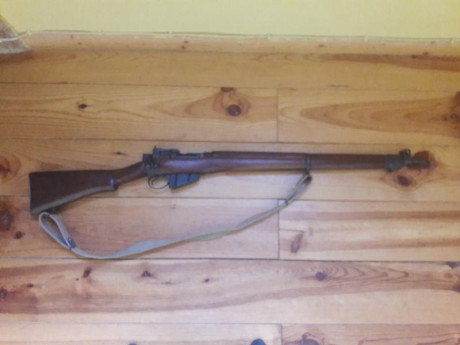 Vendo de mi coleccion un Lee Enfield muy interesante.
Es un Long Branch de Canadá de 1943 con el cajón 02