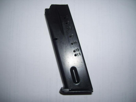 Hola
pongo aqui una relacion de cargadores de arma corta que tengo para vender y sus precios,
ire poniendo 40