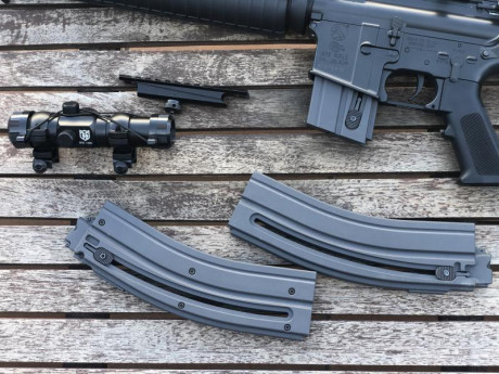 Vuelvo a poner en venta mi rifle Colt M16 .22 Lr hecho bajo licencia por Walther, de la segunda generación. 20