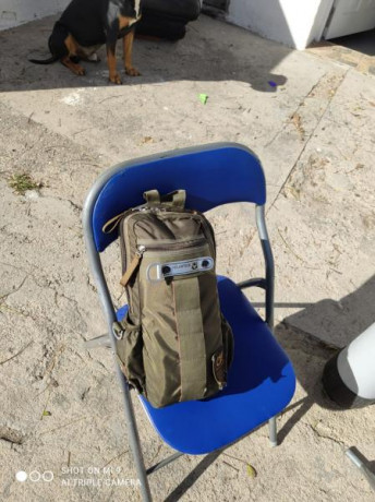 Un amigo me pide que le ponga a la venta dicha carabina 
Todo lo que aparece en las fotos 1600€ carabina 02