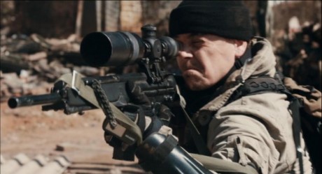 Compañeros,

En vista de las ganas de algunos (Elcafe, Wilcow, Vrakk, etc) por adivinar armas de películas 40