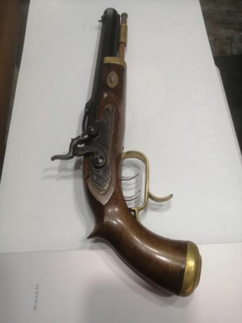 hola con todo mi pesar. vendo mi pistola patriot nueva, solo ha disparado unos 20 tiros doble disparador 00