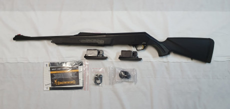 Buenas a todos, un buen amigo, vende este rifle:

BROWNING Mk2 de composite del calibre 300wmg con dos 00