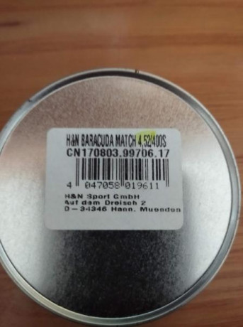 ¿Hola amigos, alguno de vosotros, sabría explicarme cual es el lote y fecha de fabricación de los balines 20