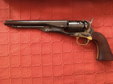 Buenos días, vendo revólver Pietta , calibre 44, cañón de 8 pulgadas, tambor grabado con la batalla de 02