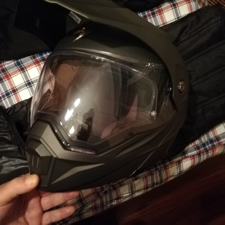 Muy buenas.

   Edito: Moto y Botas vendidas
Pondré el resto del equipo en un hilo aparte para que no 70