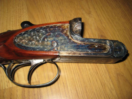 se vende paralela aya numero2 calibre 12 cañones de 66cms de largo tres y cuatro estrellas expulsora,indicador 01