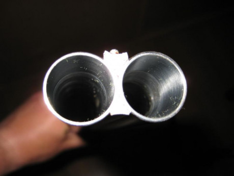se vende paralela aya numero2 calibre 12 cañones de 66cms de largo tres y cuatro estrellas expulsora,indicador 10