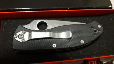 Spyderco tenacius nueva , está en Valencia. 45€ más envio. 01