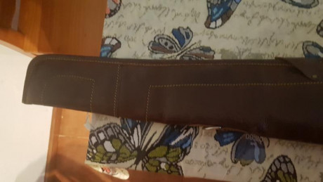 excelente funda de cuero con interior borregillo sin roturas ni descosidos, medidas 103 cm largo 15 cm 00