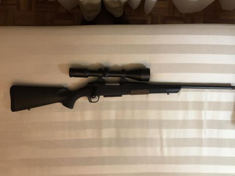 Modelo a bolt sintético,similar al seven,de 1 metro de longitud,lo vendo sin visor ni monturas.Balea perfecto 02