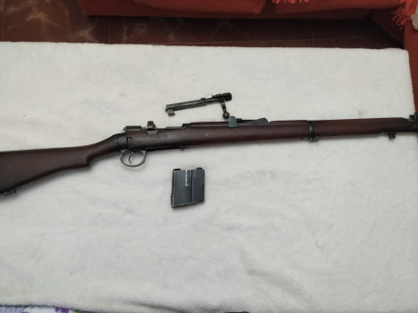  Lee Enfield Ishapore  308. Una pieza muy bonita, divertidísima para el tiro ya que con un retroceso prácticamente 00