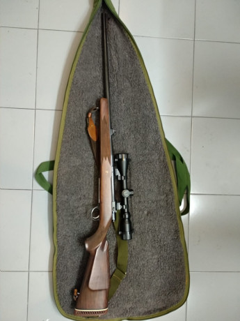 Buenas a todos,
 un buen amigo vende este rifle de cerrojo marca SAKO modelo L61R. Calibre 300 WM. Con 01