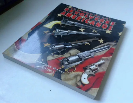 Vendo el libro "El mundo de los revolveres americanos", de Dominique Venner.
Ultramar Editores, 10