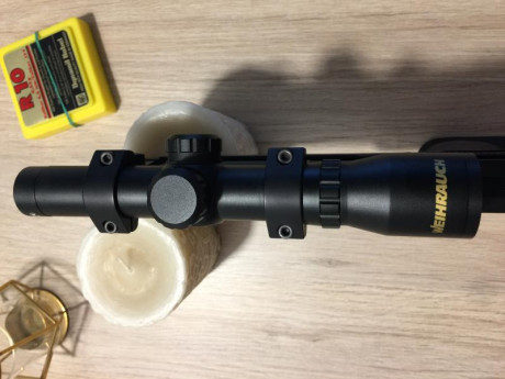 Hola pongo a la venta mi HW 75 en estado de coleccion incluye la mira 2x20 de la marca weihrauch y el 12