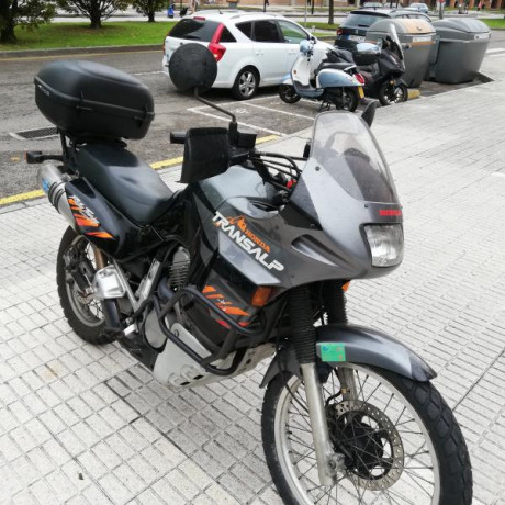 Muy buenas.

   Edito: Moto y Botas vendidas
Pondré el resto del equipo en un hilo aparte para que no 00