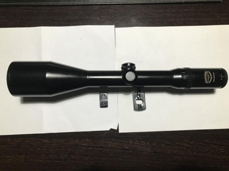 Se vende visor Schmidt&Bender de 2,5-10x56. Con monturas Apel.
400 €. Envío incluido. 01
