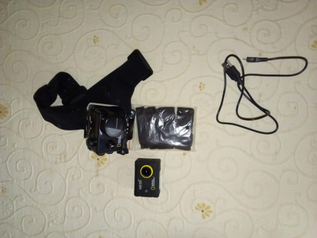 Vendo cámara video/foto National Geographic HD WiFi 1080P con todos sus accesorios y libro de instrucciones. 00