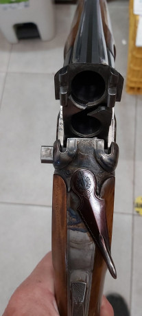 Hola compañeros , pues que vendo escopeta marca C.Gamba , no pone el modelo , superpuesta de tiro , con 01