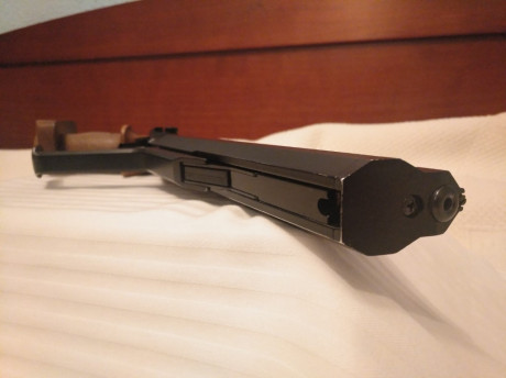 Buenas noches,
Feinwerkbau 100, fantástica pistola de competición sistema SSP, en excelente estado general 20