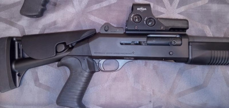Vendo Benelli M4 Super 90 para estrenar.
Lleva tubo almacen adaptado legislación española.
Tengo tubo 01