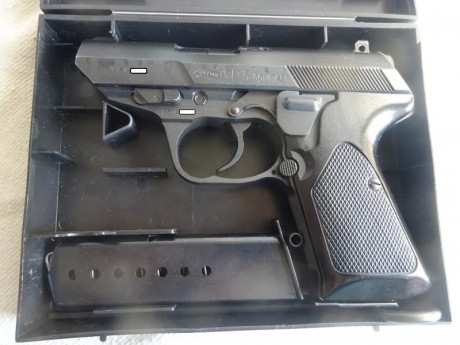 Venden pistola WALTHER P5 Compact.

Con caja original, 2 cargadores, manual instrucciones, blanco de pruebas 01