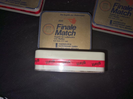 He encontrado estas 7 cajas de balines que pongo a la venta,  son hn finale match para carabina, entran 11