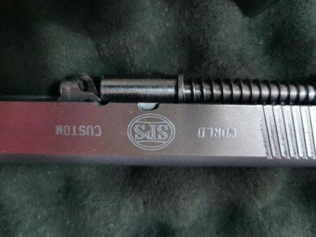 Vendo mi pistola de sps calibres, 2 carros independientes,,2 cargadores de cada calibre
1000 euros, atiendo 00