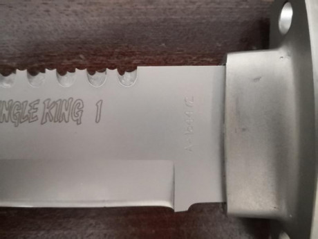 Se vende en bien estado de conservación cuchillo de la serie A todavía hecho por Aitor su precio 180 euros 02