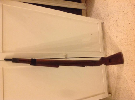 Se vende culata para fusil VZ 24 y similares, en muy buen estado, sin herrajes metálicos.
90€ gastos incluidos. 02
