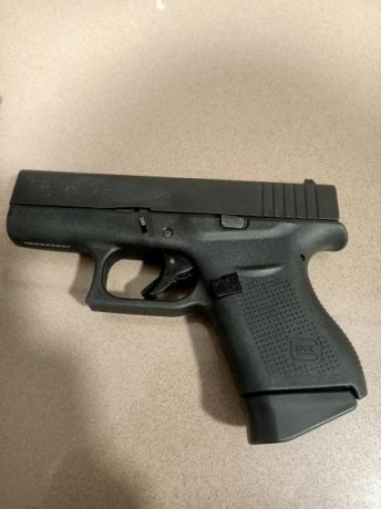 Vendida Pistola Glock 43 como nueva. Disparada como mucho en 100 disparos, se vende por no usar. 51
