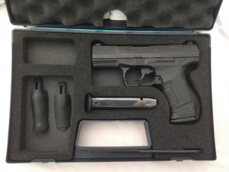 Vendo Walther P99 Cal. 9pb.  en muy buen estado, ya que apenas se ha usado.
En su maletín y con dos cargadores. 01