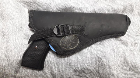 Vendo está pistola gamo pr15 en buen estado con una funda gamo que tenía olvidada en un cajón mucho tiempo. 01