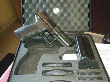 Muy buenas, compis.
Vendo, o cambio, pistola HK P-30 impoluta. Media caja tirada solo para probarla.
Se 02
