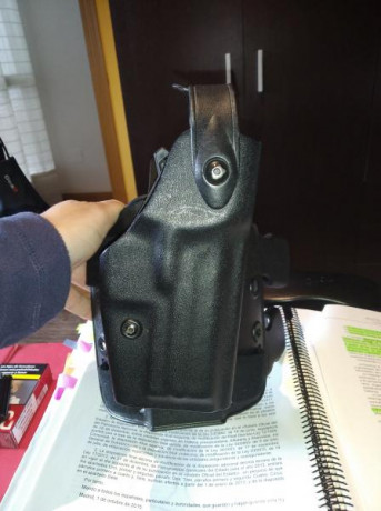 Muy buenas, compis.
Vendo, o cambio, pistola HK P-30 impoluta. Media caja tirada solo para probarla.
Se 01