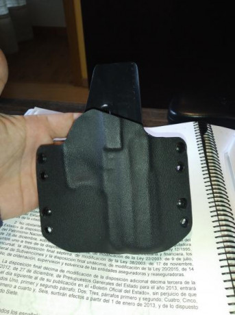 Muy buenas, compis.
Vendo, o cambio, pistola HK P-30 impoluta. Media caja tirada solo para probarla.
Se 00