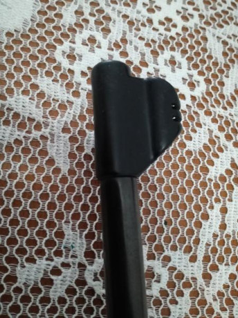 El gamo 45-S-61 Mítica carabina de aire comprimido, de los inicios de la empresa El Gamo en calibre 4,5.

Funcionamiento 10