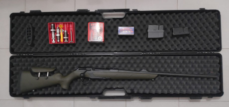 Rifle del 2018 pero casi sin uso va con maleta y accesorios según foto 
Precio 2650 € negociables 639149966 00