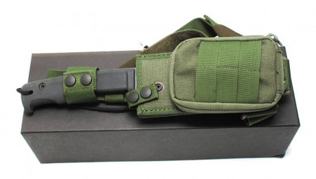 Cuchillo Extrema Ratio de supervivencia modelo Selvans, con accesorios. Diseñado en colaboración con la 02