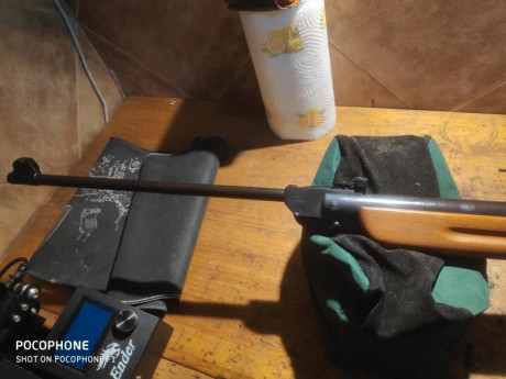 Pues lo dicho vendo la carabina, esta muy bien estéticamente pero el guardamontes no es original, lleva 02