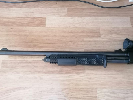 Hola.
Pongo a la venta mi Mossberg 500 . Poco uso, solo caza mayor en ocasiones ...
Tiene un conjunto 00