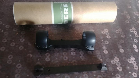 Se vende base y montura con anillas originalesde 30 mm para rifle semiauto marca VOERE  MOD. 2185 esta 01