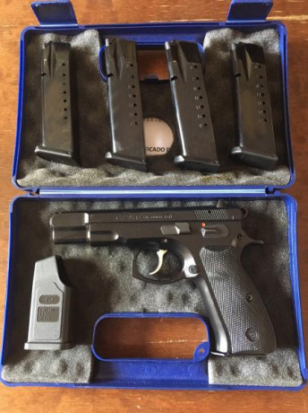 CZ 75 B - CALIBRE 9X19, en perfecto estado estético y de funcionamiento, con un uso de 600 cartuchos de 02