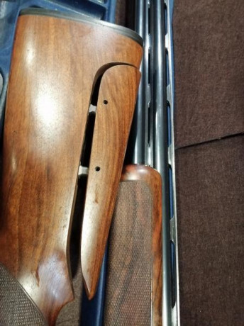 Se cambia por rifle de mi interés y similar precio de nuevo y estado que mi escopeta, incorpora culata 21
