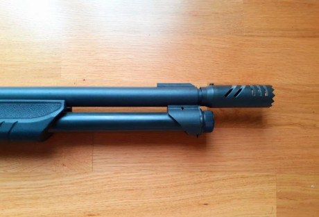 En venta escopeta de corredera FABARM SDASS HEAVY COMBAT, en perfecto estado, muy poco uso, casi nada, 21