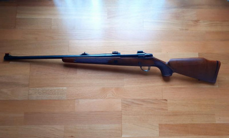 En venta SAKO HUNTER en calibre .338 Win Mag, en perfecto estado, con alguna marca de uso pero muy leve. 01
